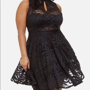 Plus size mesh skater dress !